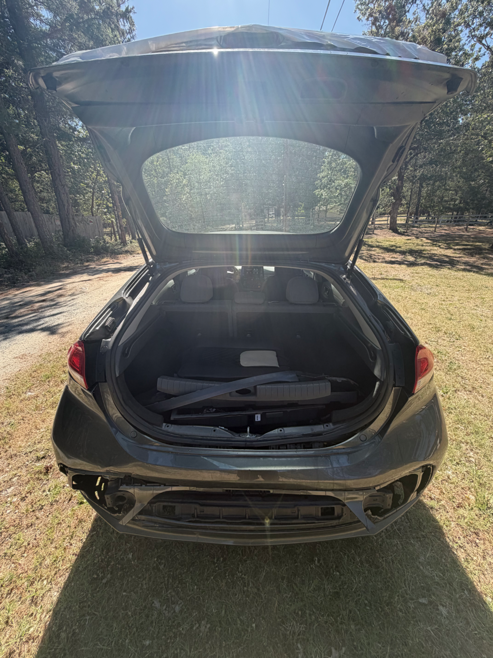 2020 Hyundia Ioniq photo 8