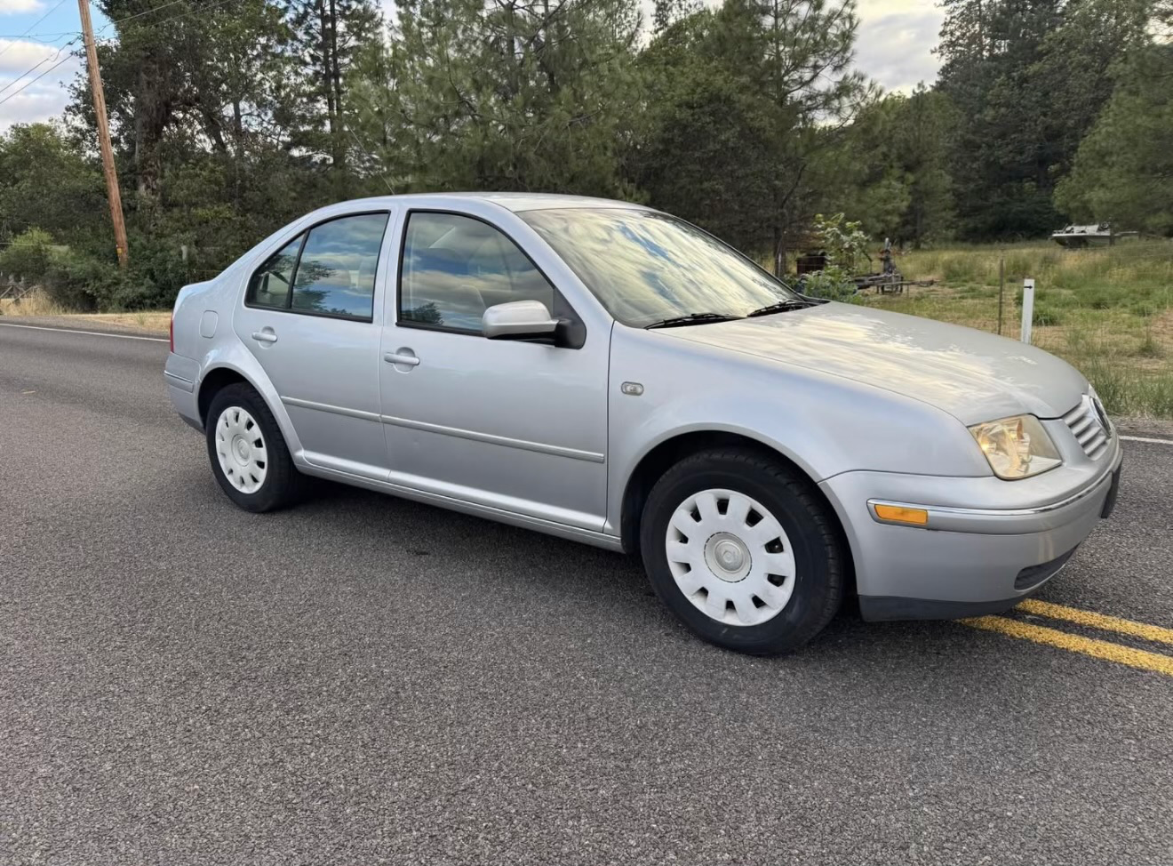 2005 VOLKSWAGEN Jetta photo 5
